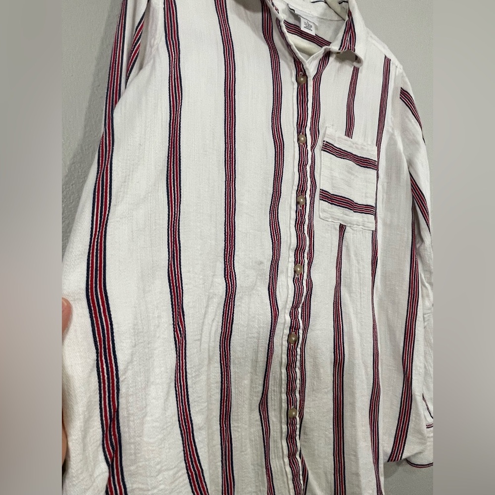 Liz Claiborne Shirt Button Down Long Sleeve Women WhiteRed Striped Lightweight L - Picture 2 of 5
